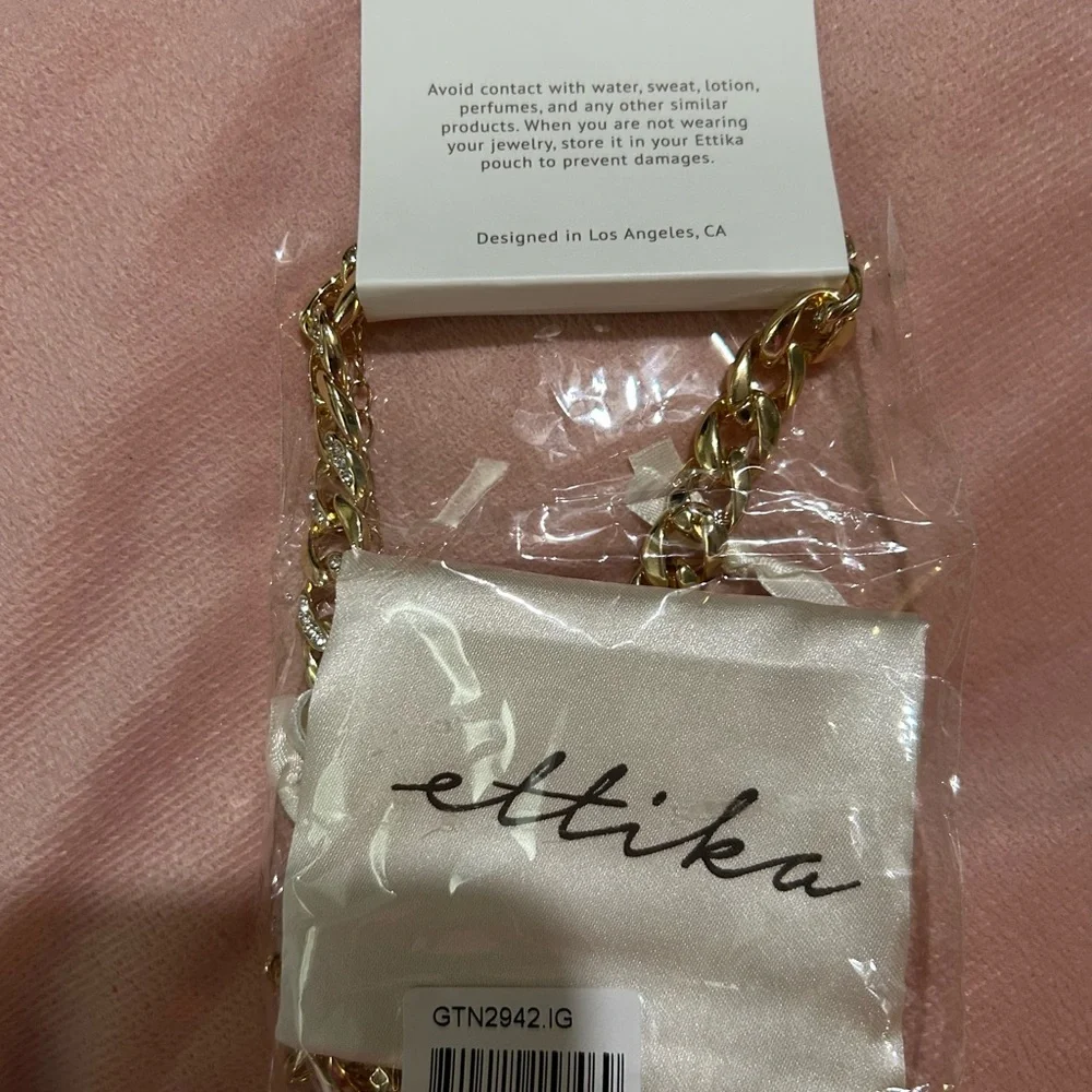 Ettika Iced Gold Choker - Picture 3 of 4